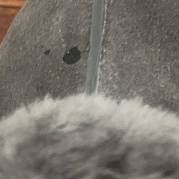 UGG Women Disquette Slipper Grey Fur Slide Size 8 - Picture 8 of 8